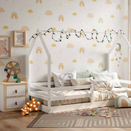 Cama casita Montessori. Camas Montessori para dormitorios infantiles. Dormitorios montessori Badajoz y Alburquerque. Calidad y precio Muebles Juani.